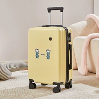 Светло-желтый