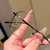 Потеря SVEN PURE TITANIUM, БЕЗОПАСНЫЕ ОКЛАТЫ Женская и мужская миопия могут быть оснащены определенной степенью обесцвечивания без границ, чтобы предотвратить синий свет и лицо