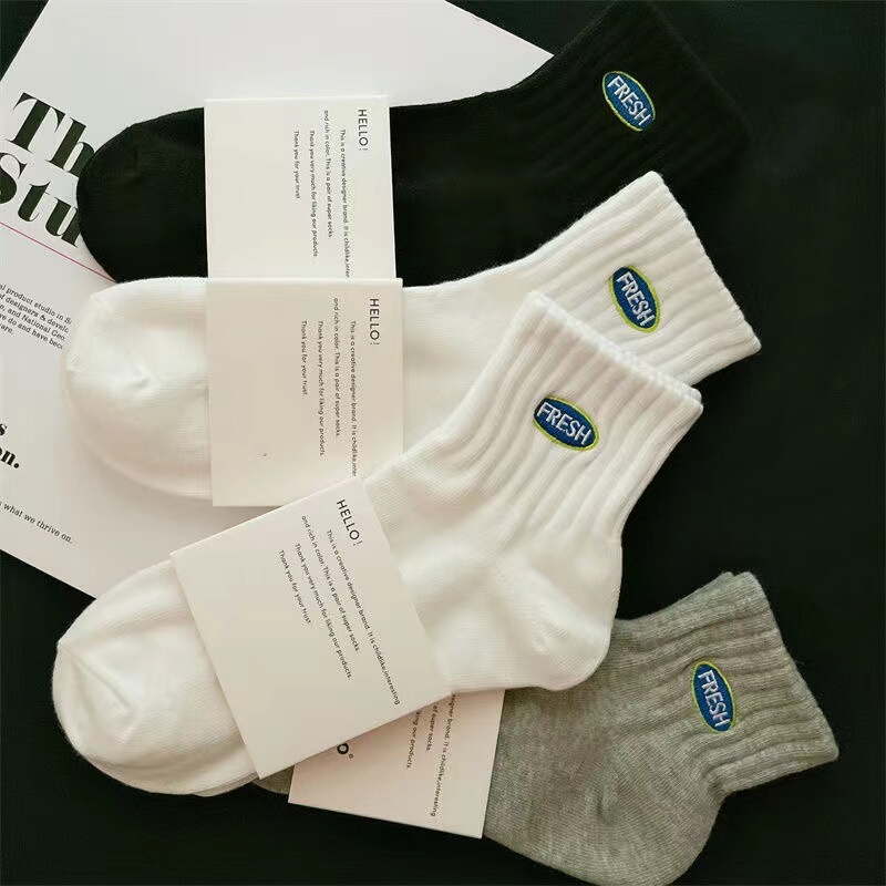 Kuuk Socks for Men, Antibacterial, Sweat-Absorbent, Odor-Resistant, Mid-Calf Sports Socks, Autumn and Winter Trendy Letter Socks, Unisex Versatile Socks