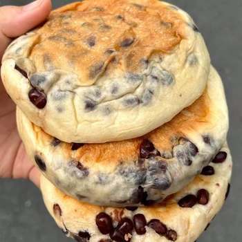 Red Bean Cheese Bread, Red Bean Roasted Bread with Filling, Whole Box, 2.5kg Packs, Approximately 40 Packs, Soft Bread, Nutritious Breakfast, Taro Flavor