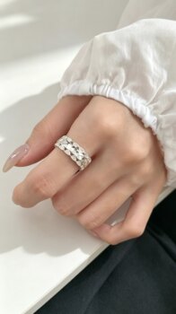 Accessories collection 925 silver ring for women, niche design, high-end, light luxury, versatile, fashionable, simple and simple
