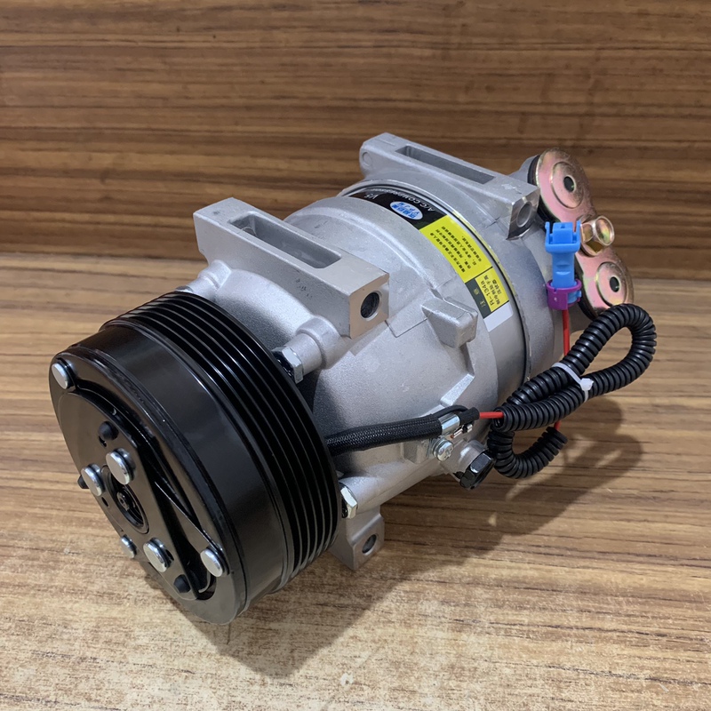 Suitable for Delong M3000 Shaanxi Automobile Delong K3000 X3000 F3000 Air Conditioning Compressor Air Pump with Free Shipping