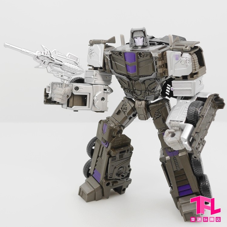 Трансформер 合体战争idw飞天虎uw-02汽车大师航海家级v级飞虎队 Hasbro