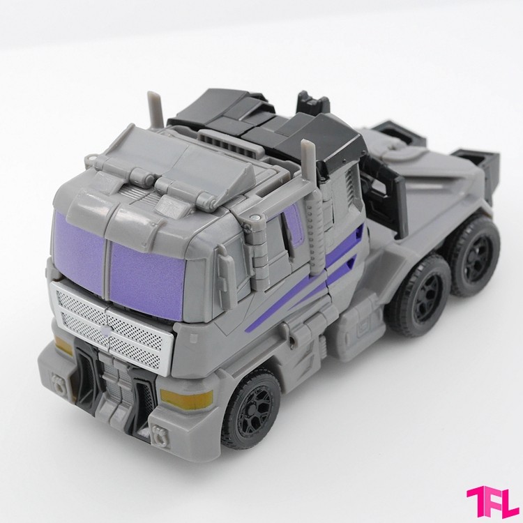 Трансформер 合体战争idw飞天虎uw-02汽车大师航海家级v级飞虎队 Hasbro