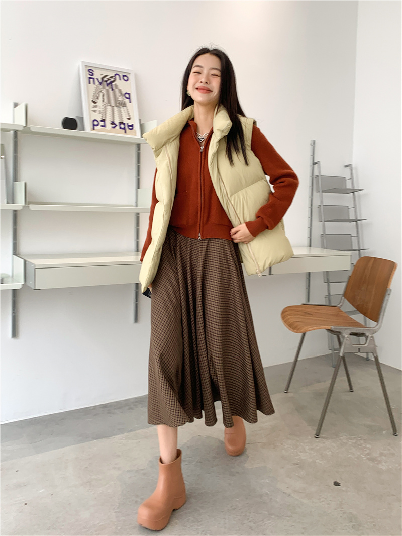 Xiaoxiaola 1937 Retro Feel Metal Hook Decorative Buckle Plaid High Waist Umbrella A-Line Skirt Skirt Big Skirt Winter