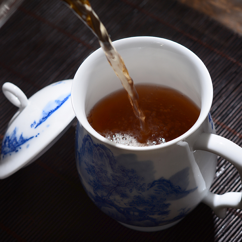 Jingdezhen ceramic cups with cover household under the glaze color tea cup office gift collection hand - made tea mugs