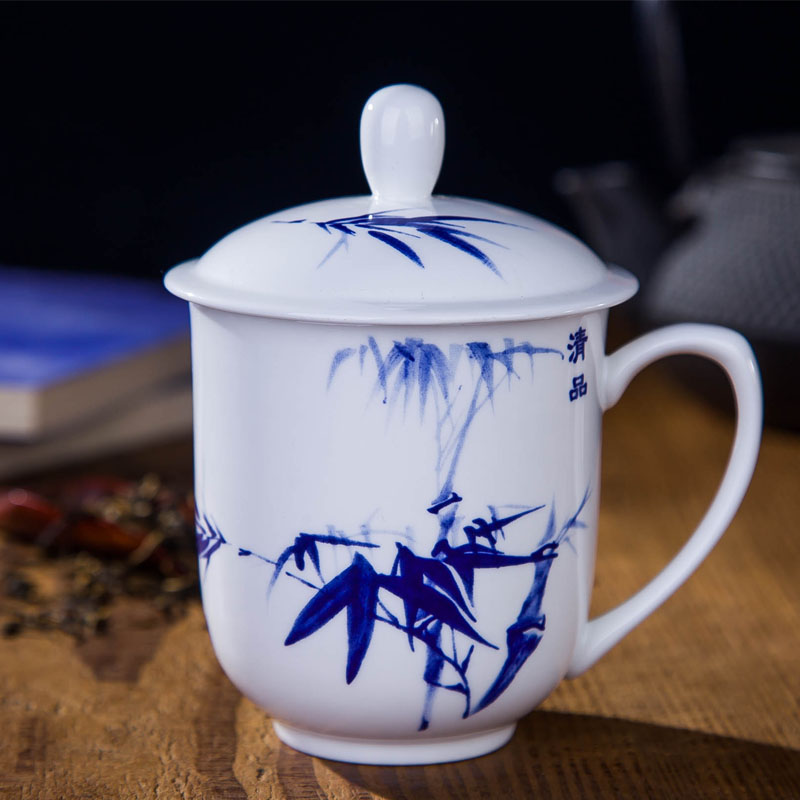 Jingdezhen new DE farce in hu kai of the auspicious time, also the independent film figure porcelain ceramic cup tea masters cup