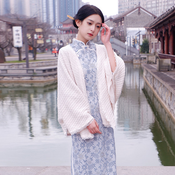 Retro literary spring and summer all-match knitted cardigan Republic of China style jacket with cheongsam shawl cloak 2024 new style