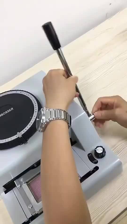 Hk Factory Cheap Wholesale Manual Military Id Card Dog Tag Embossing