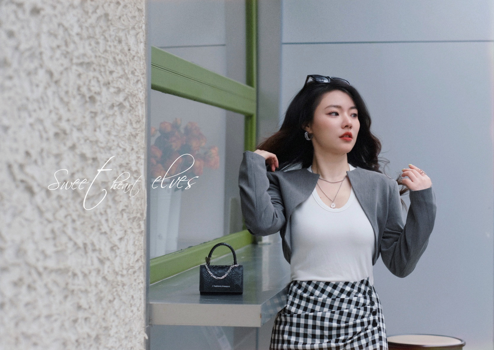 JML姜麦粒 不规则褶皱设计黑白格棋盘格中长款高腰a字半身裙微胖详情8