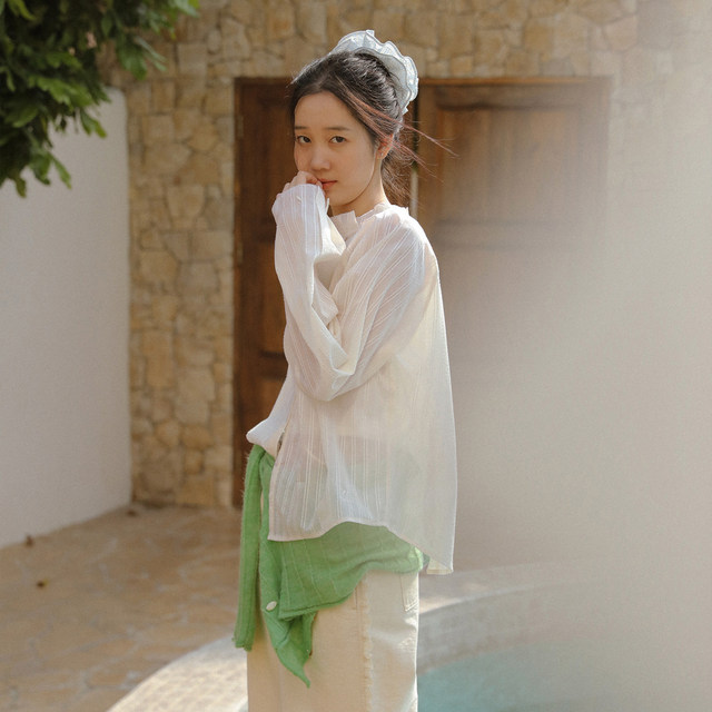 LLANO long-sleeved loose stand-collar shirt retro romantic