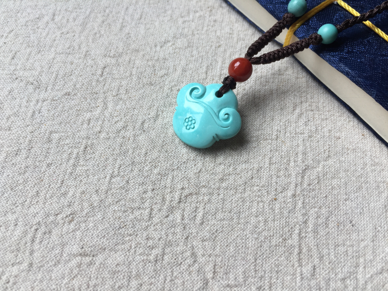 Ruyi's original mine pine stone retro neck chain 