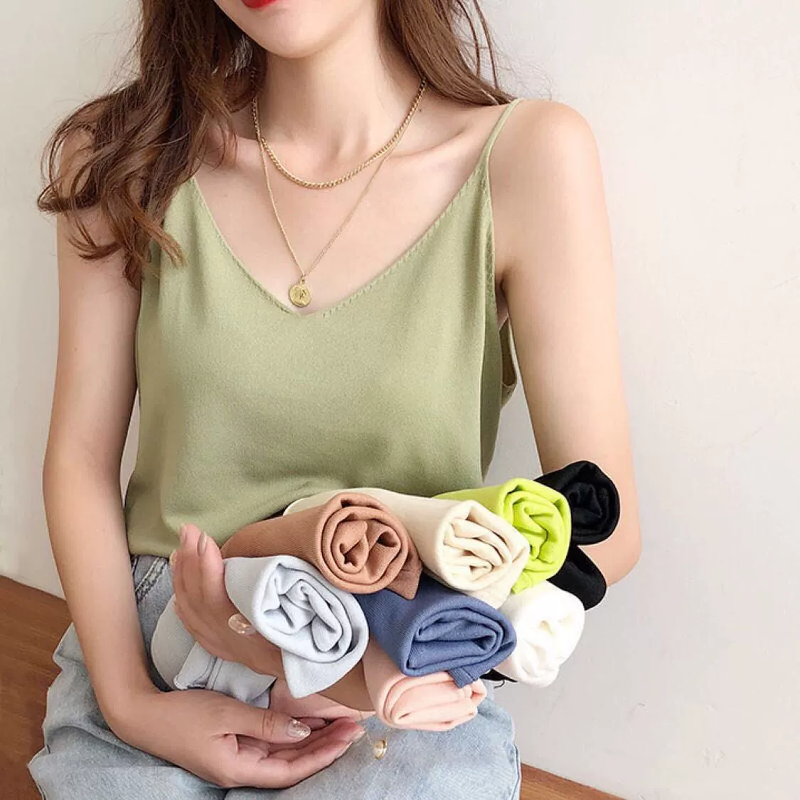 Camisole nữ mùa hè màu rắn băng lụa dệt kim hoang dã ngọn thủy triều lỏng lẻo bên trong mặc vest đáy - Áo ba lỗ