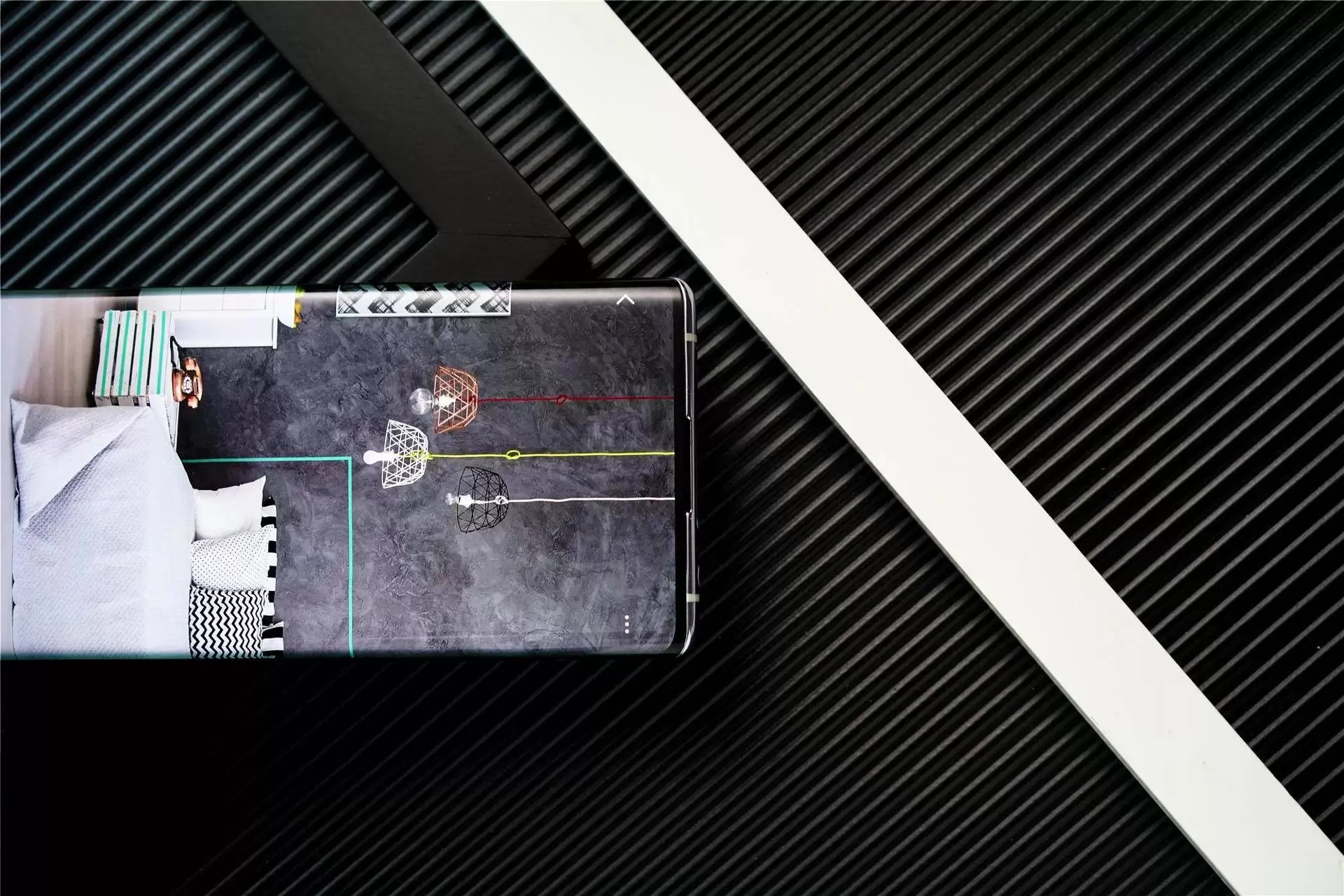 vivo手机屏占比例高达99.6%