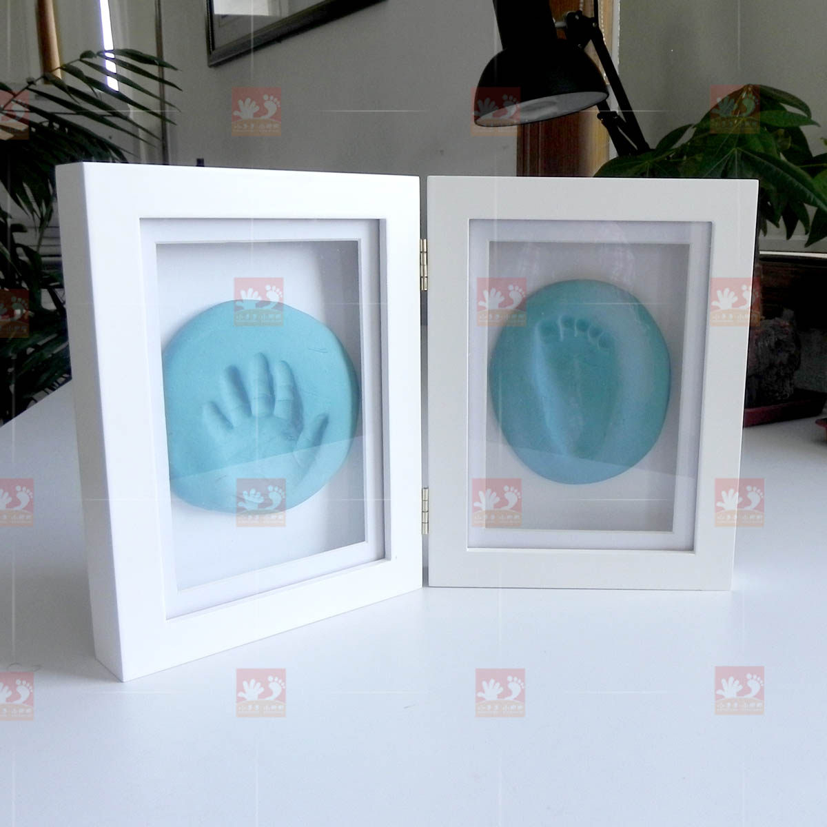 Hand and Footprint Mud Hand and Footprint Mud Full Moon Hundred Days Commemorative Baby Print White Solid Wood Two Folding Frame