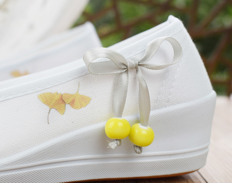 Ginkgo giày vẽ tay giày vải nêm giày mùa xuân Giày Hanfu cổ gió trắng giày đơn giày phong cách Trung Quốc giải trí giày sneaker nữ trắng