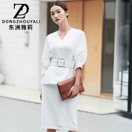 2018女装新款时尚白色时髦洋气两件套套装裙