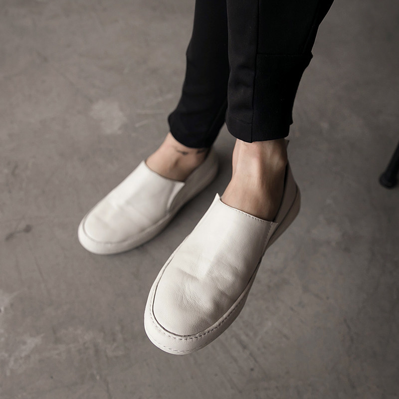 Small white shoes men Joker 2021 autumn men Japanese loafers leather loafers breathable soft bottom driving shoes