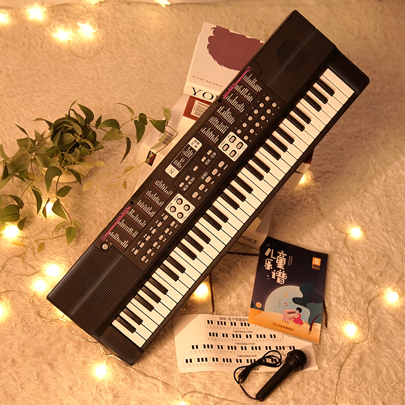 Children's electronic piano beginner 61 typing door portable piano little girl toy baby 1-3-6 years old music