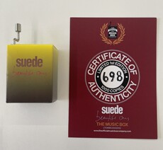 Музыкальная шкатулка 在途 限量版八音盒 山羊皮乐队 suede