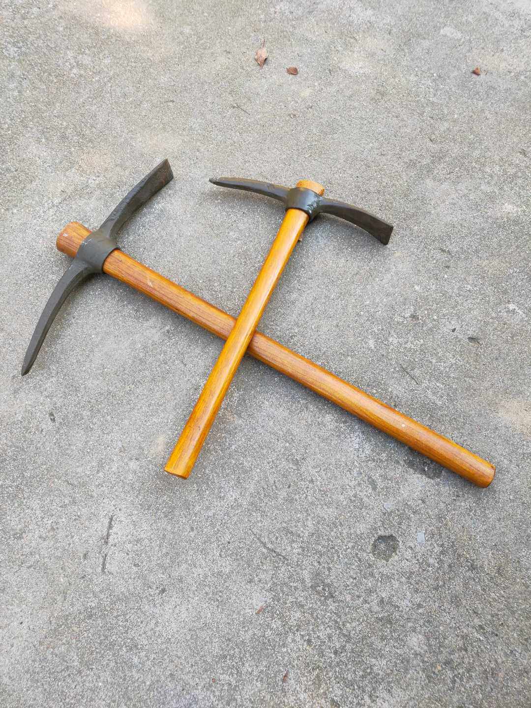 1978 Work with a military pick for the combat readiness pick