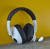 Danish EPOS H3 closed acoustic gaming headset wired with noise reduction microphone plug and play