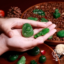 (focus on quality) The large desert building Lan and Tian jade Russia Old pit Beyyu spinach Green Ping An Ruyi Buddha pendant