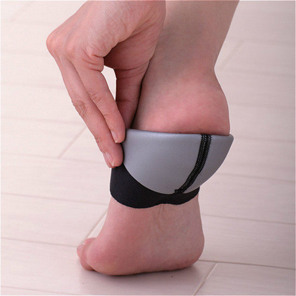 Japan imported heel protection cover Anti-chapping moisturizing insulation moisturizing heel pain Men's and women's foot protection soles