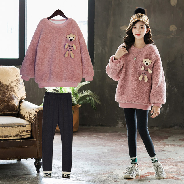 Girls fleece sweater suit 2022 new autumn and winter children's foreign style thickened clothes doll bear girl tops