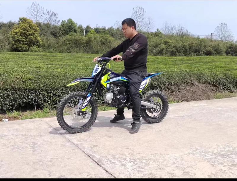 Authentic Zuumav Off-Road Vehicle for Children and Beginners, Stunt Bike for Adults, K3S3K1R Mini Dirt Bike for Tracks