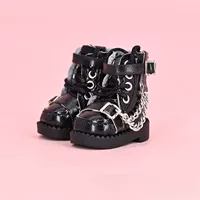 Черные ботинки, носки