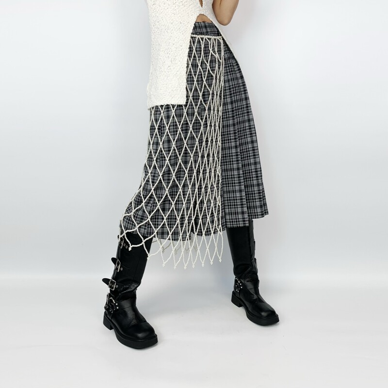 Uxi Artificial Pearl Necklace, Purely Hand-Woven with Hollow Mesh, Layered with a Pearl Skirt