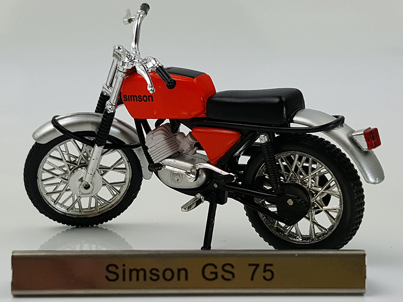 ZT1014 IXO moto 1/24 Grandes Motos Classiques BMW R-75 1941