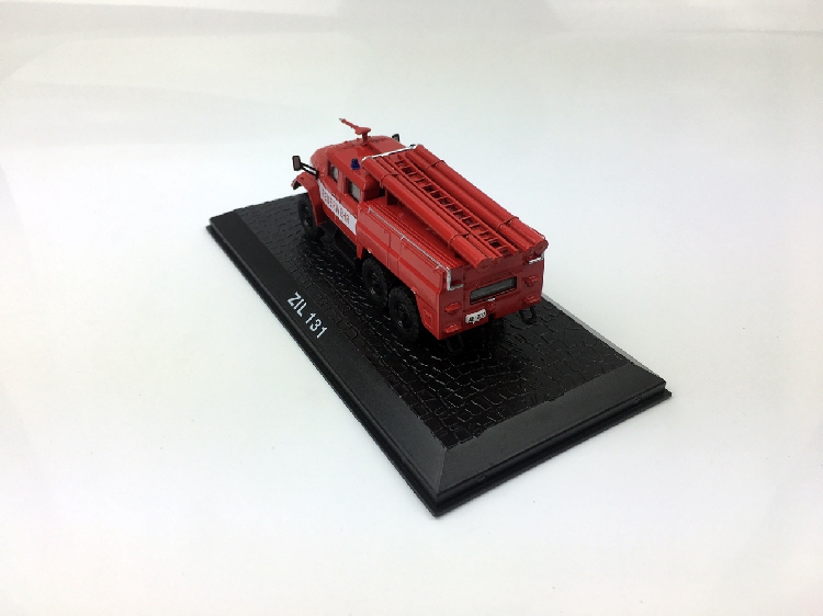 Feuerwehr ZIL 131 ATLAS Fertigmodell in Vitrine 1:72 Die-Cast Metall