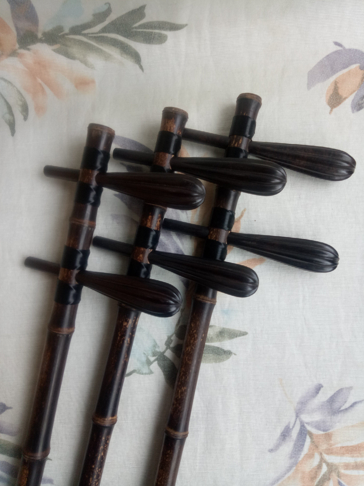  Jinghu accessories pole, burden, bamboo tube, iron tube, rosewood, ebony handle, factory direct sales