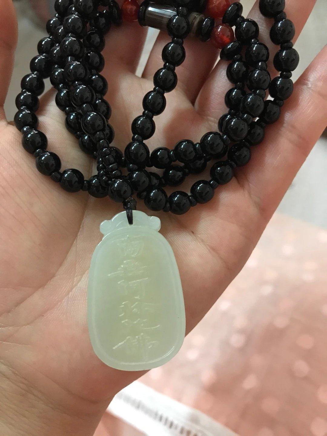 The Nanno Amitabha Buddha receives a national inspection certificate from Jin inlaid Yufoot Jin and Tian Yubelt