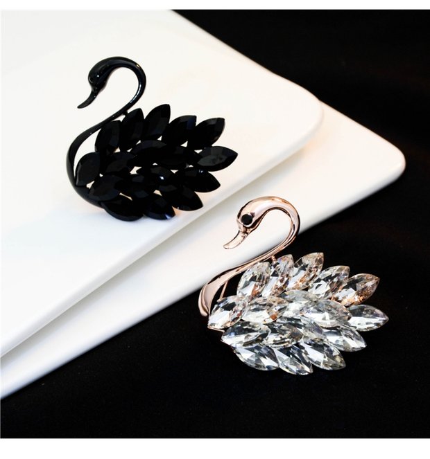 Hàn Quốc sang trọng pha lê đen thiên nga trâm cài áo len nữ corsage phù hợp với pin áo với quà tặng trang sức hoa cài áo