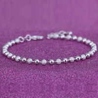 Браслет из 20 светлых песочных бусин 𫔀