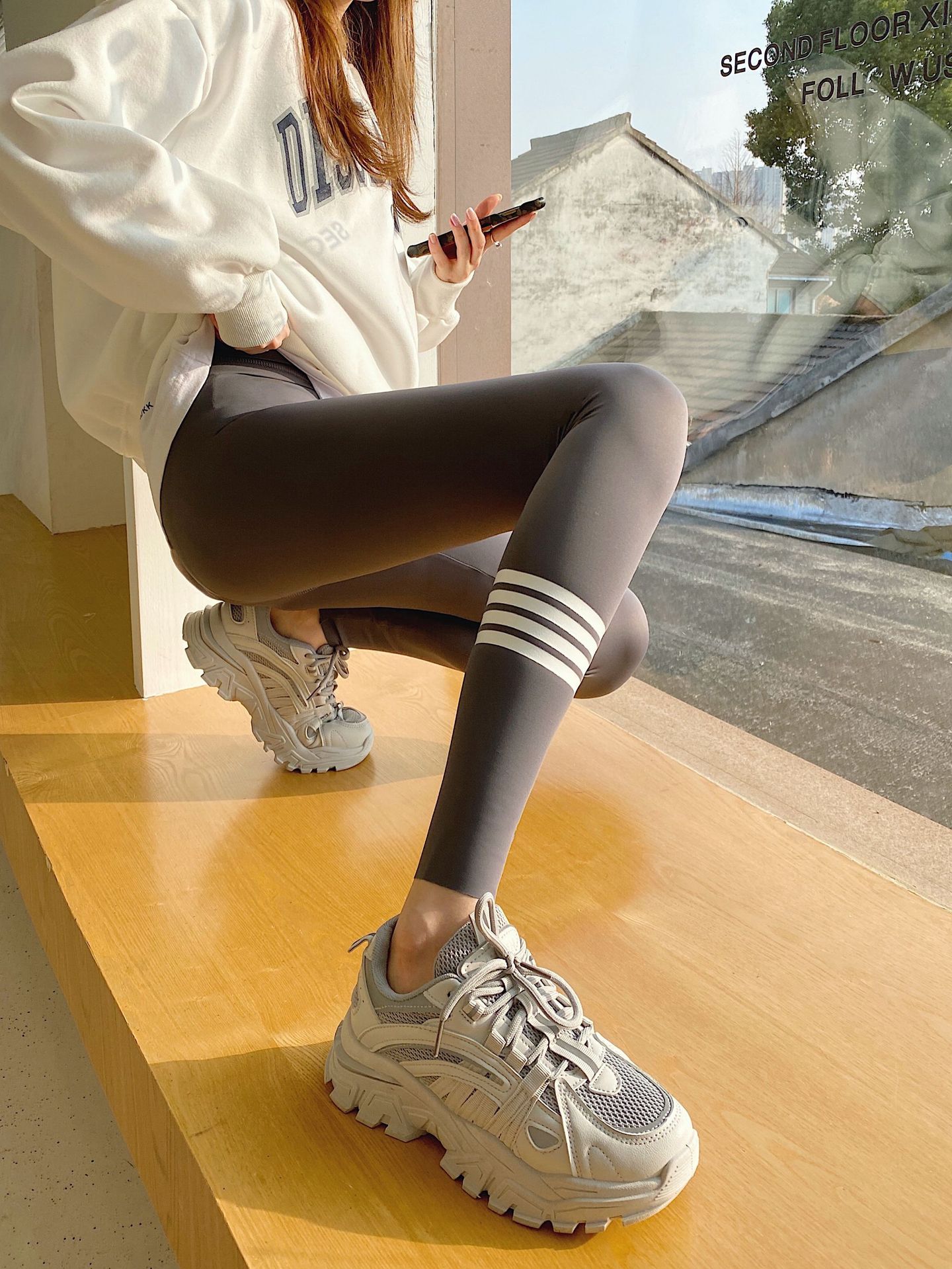 South Korea 2022 Spring and Autumn Shark Skin Hip Lifting Leggings Women Outerwear High Waist Printed Yoga Fitness Nine-point Pants Thin Section