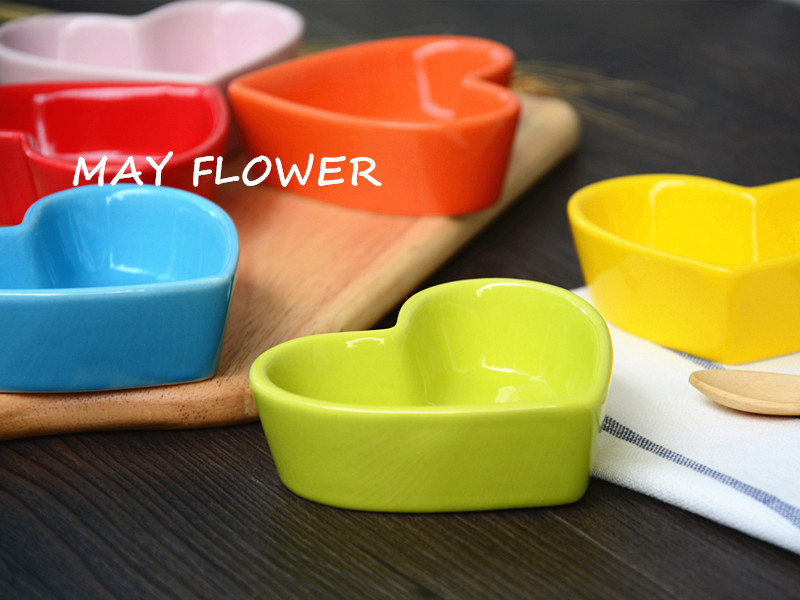 Gốm hình trái tim nhỏ món bánh khuôn nướng bánh quy nhà bếp sáng tạo bộ đồ ăn lò nướng sô cô la dấm - Tự làm khuôn nướng khuôn bánh flan