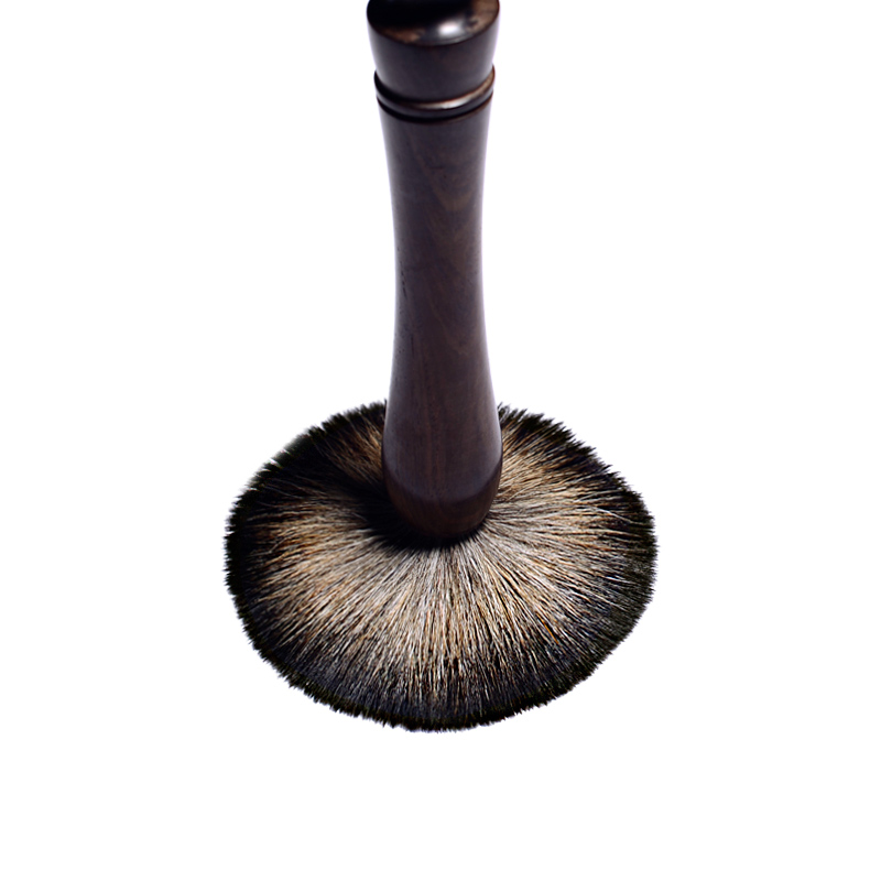 Tea accessories in the macro badger ebony YangHuBi kung fu Tea set YangHuBi it Tea tray Tea brush