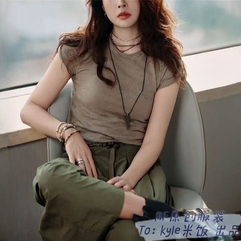 Han Style Oatmeal-Colored Pullover Round-Neck Short-Sleeve Loose T-Shirt and High-Waisted Army Green Wide-Leg Pants for Women, Same Style as Worn by Yin Tao in Flower Girl 8 Han Style Oatmeal-Colored Pullover Round-Neck Short-Sleeve Loose T-Shirt and High-Waisted Army Green Wide-Leg Pants for Women, Same Style as Worn by Yin Tao in Flower Girl 8