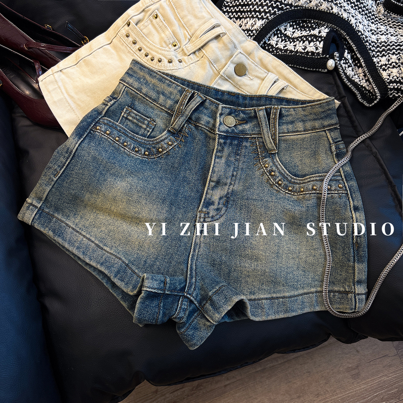 Women's Denim Shorts 2026 Summer New Vintage Color Stretchy Slim High-Waisted Shorts Hot Girl Style Trendy Shorts