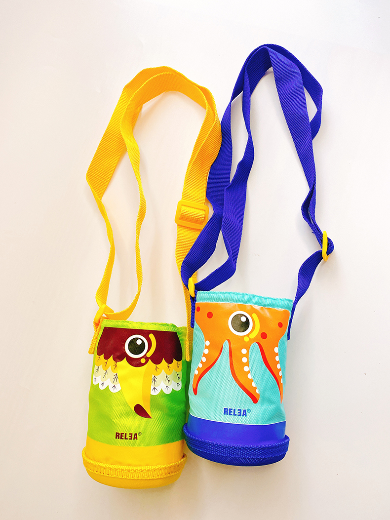 Children's students universal cute cartoon portable water bottle cup protection thermos cup set cup bag messenger baby bag anti-fall