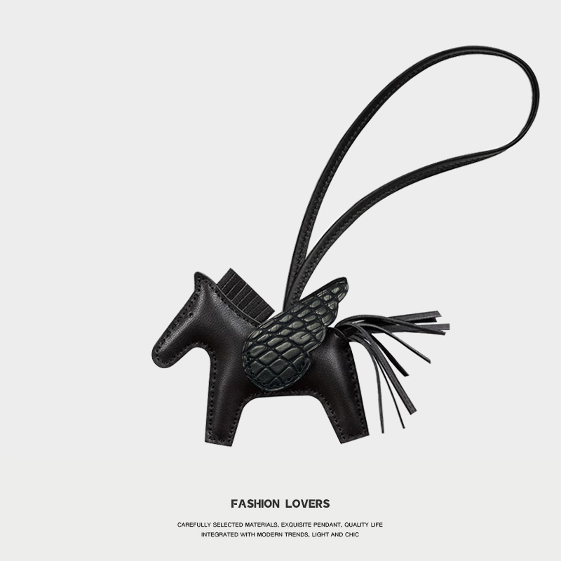 The Same Style as the Hermès Brand Is Suitable for Hermès Bags, Small Horse Pendants, Crocodile Leather Small Flying Horse Rodeo Car Keychain Charms