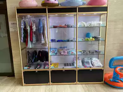 Swimwear, swimming trunks, swimming caps, swimming caps, swimming pools, fitness centers, glass showcases, shelves, display cabinets