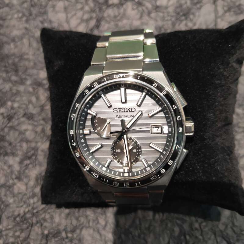 Japan's New Seiko Axon Solar Radio Wave Titanium Alloy Men's Watch Luminous Waterproof Sbxy043