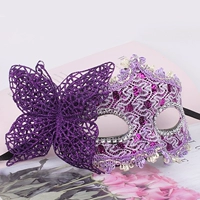 Темно -серая бабочка принцесса фиолето