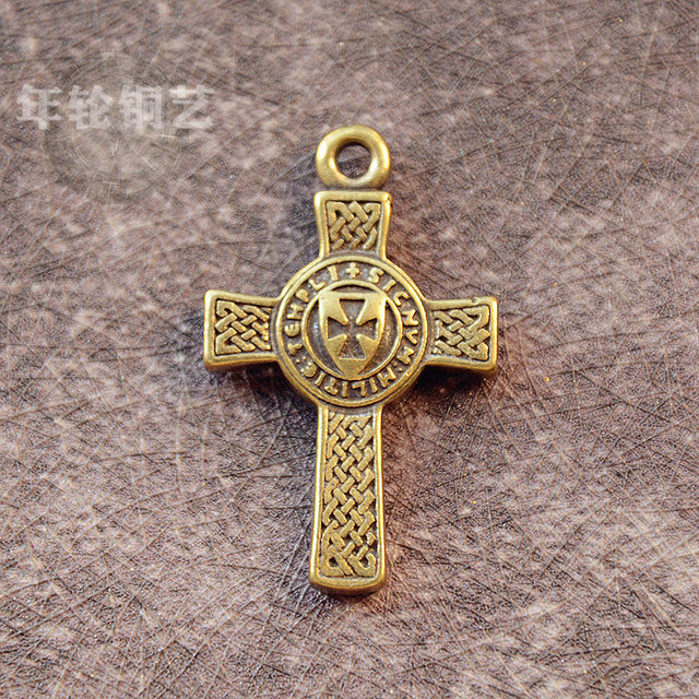 Brass cross keychain pendant religious belief pendant antique miscellaneous small copperware stall