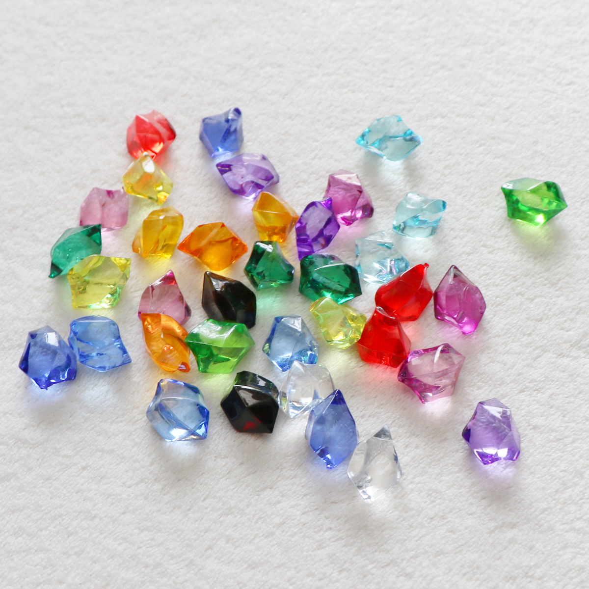 Middle number acrylic colour stone lucky stone vase fish tank counter decorated with acrylic imitation crystal mixed colour plastic toy-Taobao